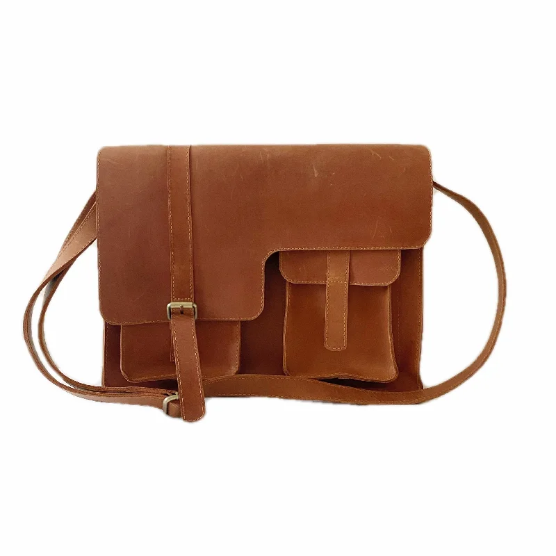 Soft-sided laptop bag with a magnetic closure for easy accessMICHU MESSENGER: Rust Brown