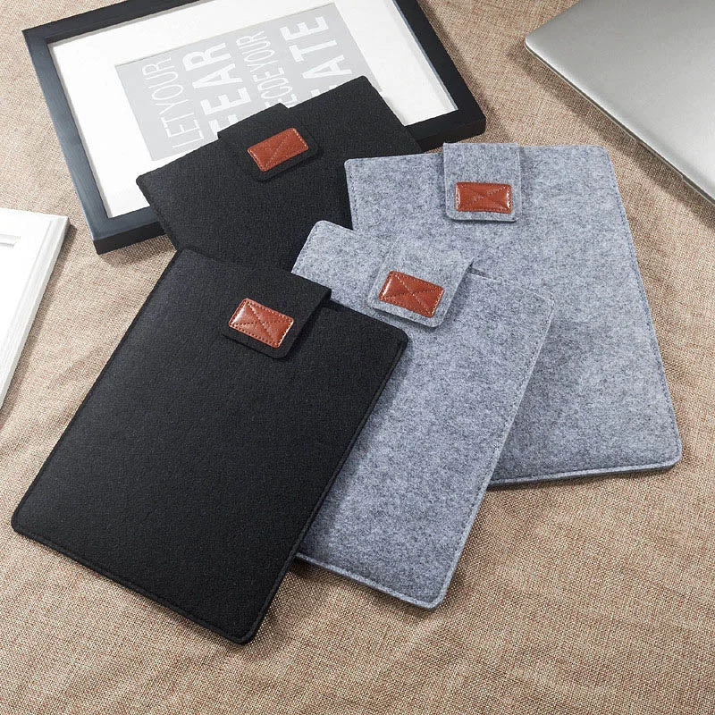 Soft-sided laptop bag with a magnetic closure for easy accessPremium Merino Wool iPad Cases: Stylish Protection for Your Device