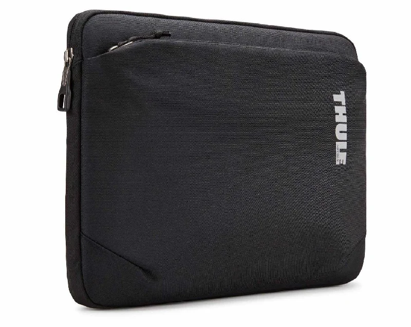 Compact laptop bag for 13-inch laptops for students and lightweight usersThule Subterra MacBook® Sleeve 13" | Black