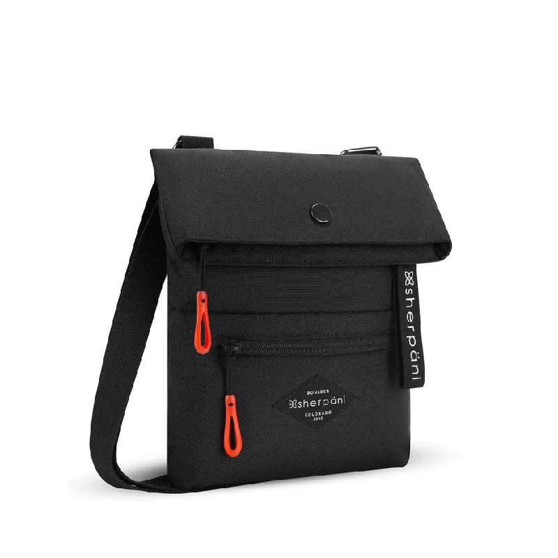 Men's crossbody bag with a water - resistant coating for rainy daysPica Crossbody