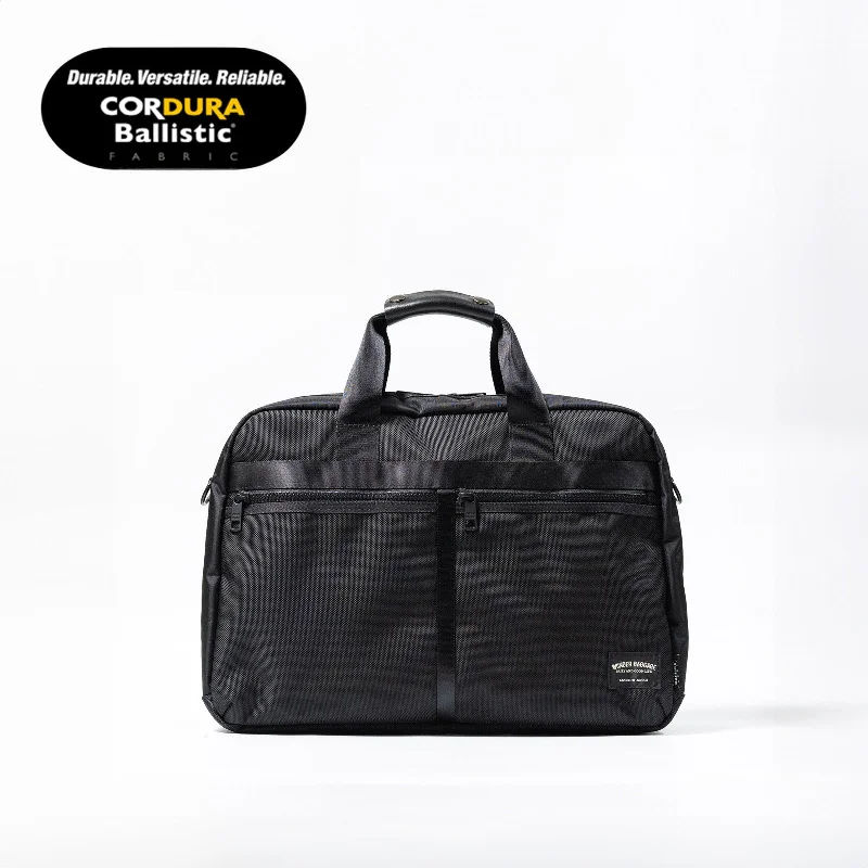 Large-capacity hard-shell polycarbonate baggage for international travelACTIVATE BRIEF バリスティック