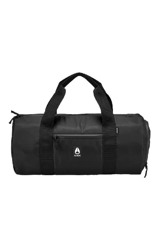 Smart duffel bags with integrated charging ports for electronic devicesDay Trippin' Duffel - Black