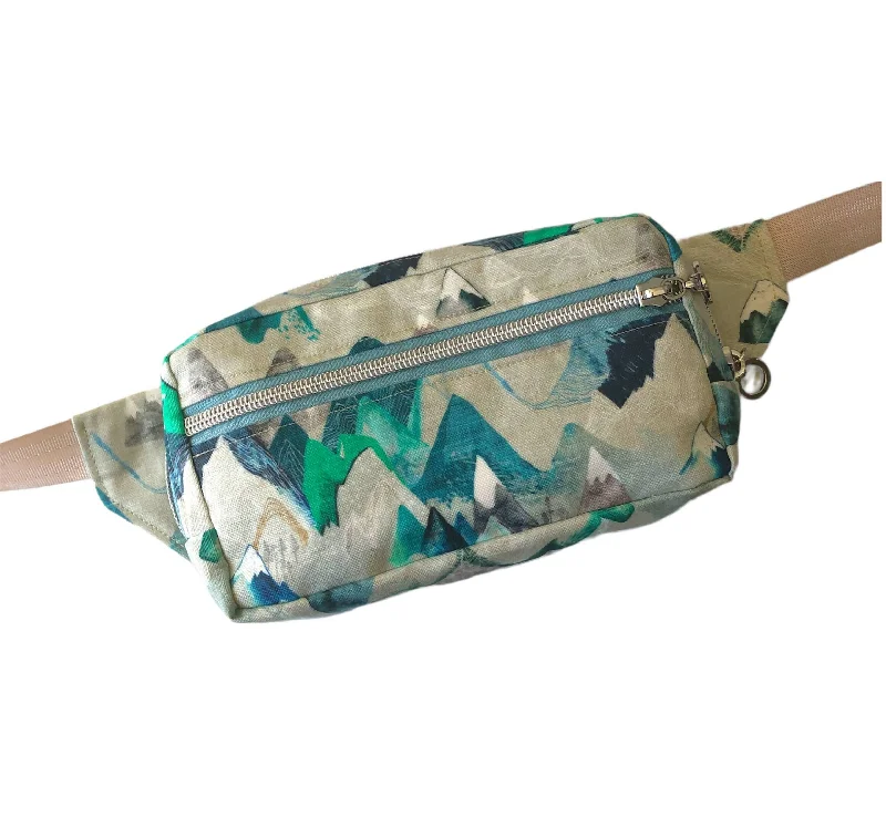 Colorful fabric coin and key purses with floral patterns for girlsMountain Belt Bag